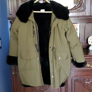 Heavy winter coat with vegan fur size M